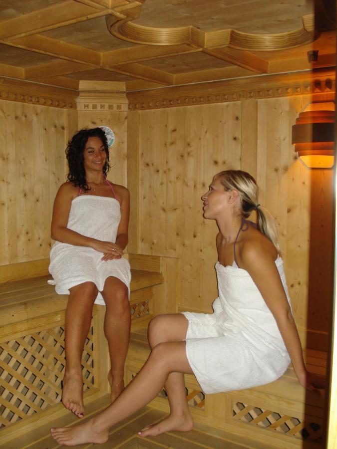 Residence Holiday Pozza di Fassa Εξωτερικό φωτογραφία