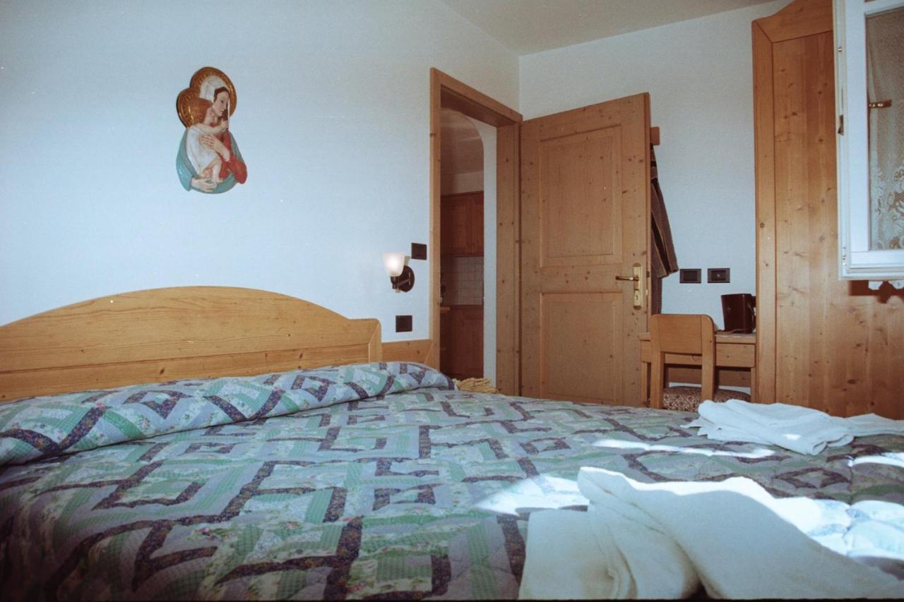 Residence Holiday Pozza di Fassa Εξωτερικό φωτογραφία