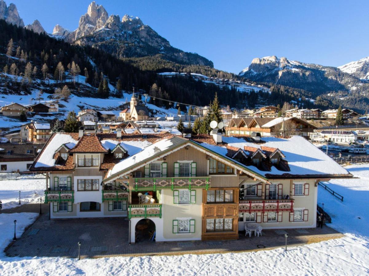 Residence Holiday Pozza di Fassa Εξωτερικό φωτογραφία